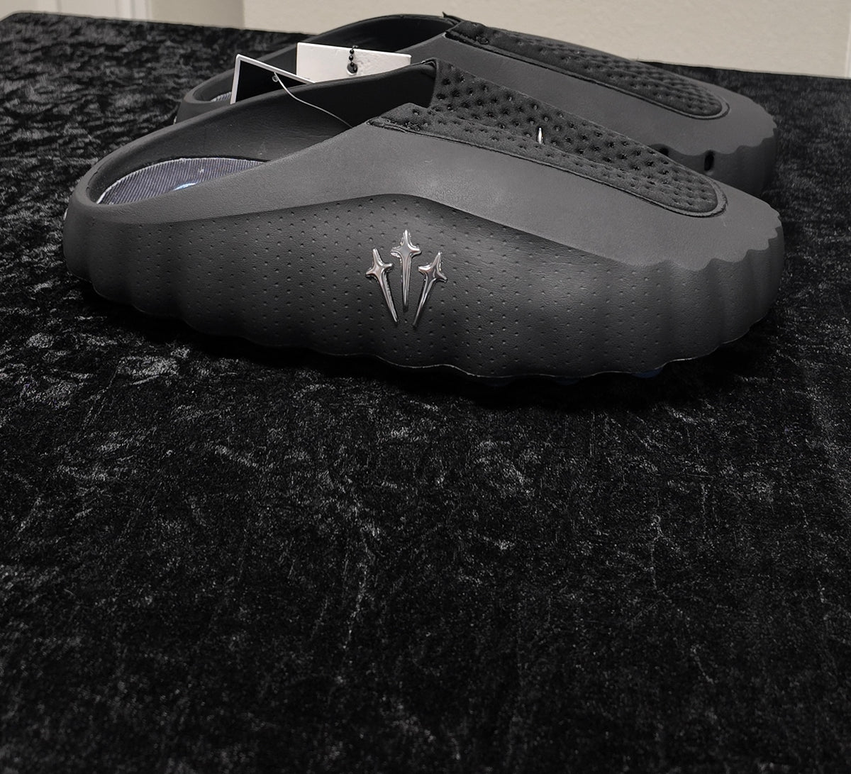 Nike Mind 001 Slides – Black Chrome (Brand New, Authentic)